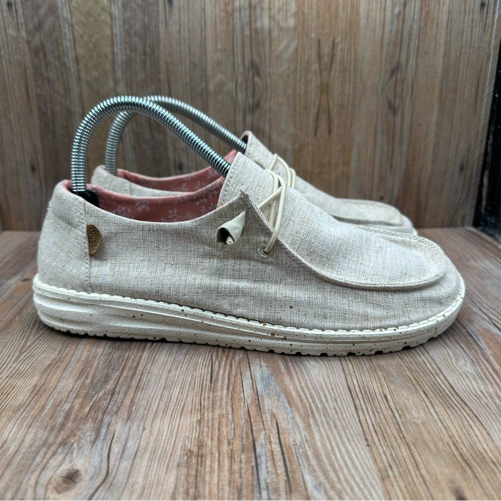Hey Dude Wendy Chambray Womens Slip On Canvas Comfort Sneaker White Nut Size 9